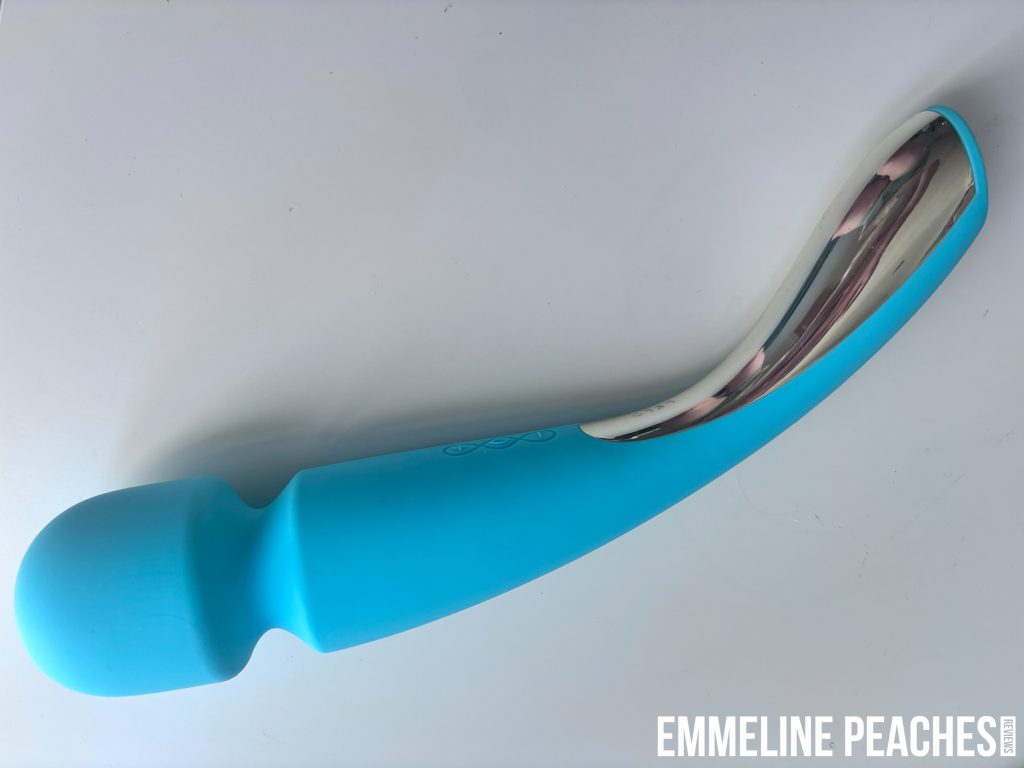 Lelo Smart Wand 2 being held to demonstrate the ergonomic handle design